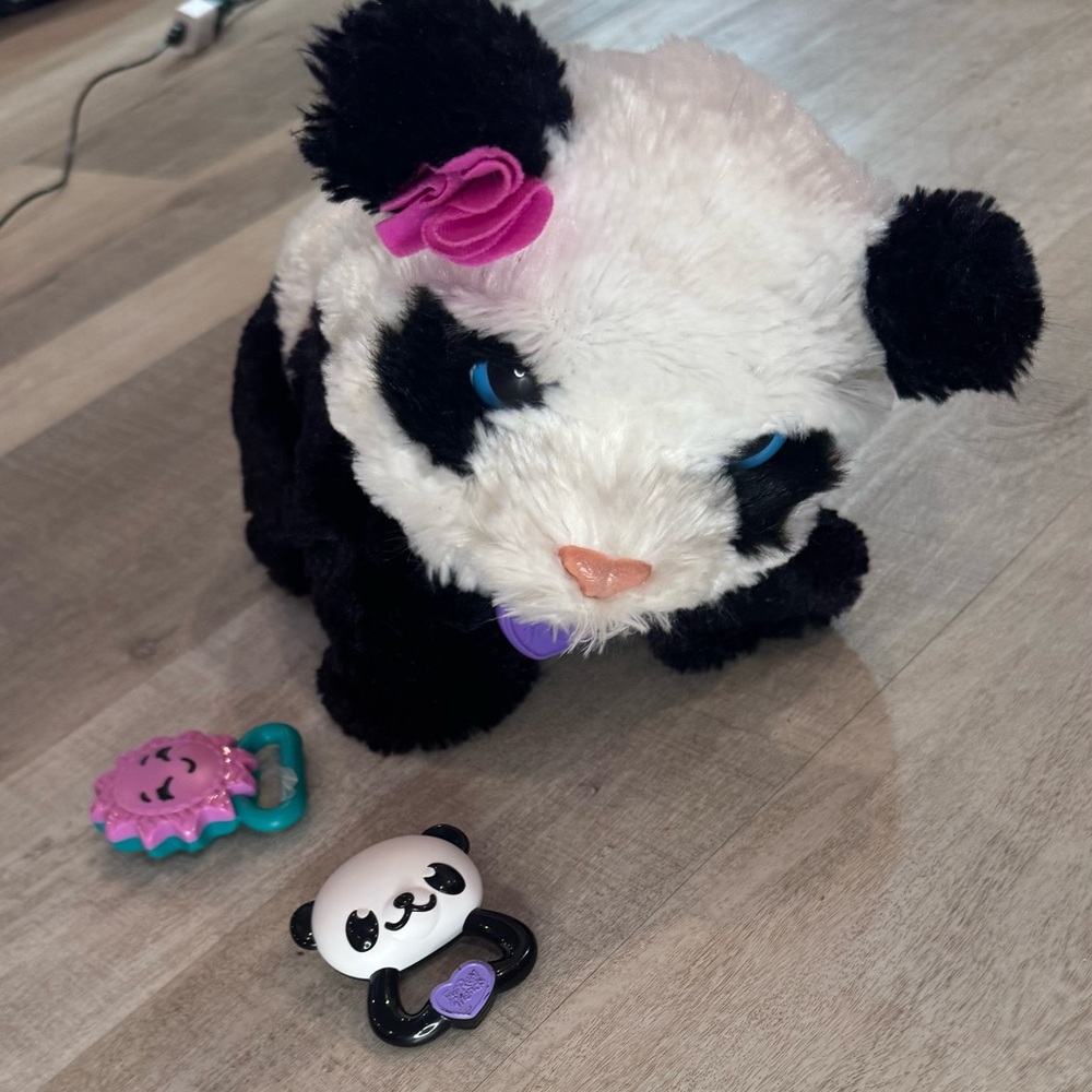 FurReal Friends PomPom My Baby Panda Interactive.